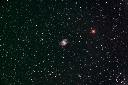 小アレイ状星雲M76